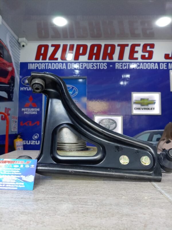 Tijera Derecha para Renault Twingo